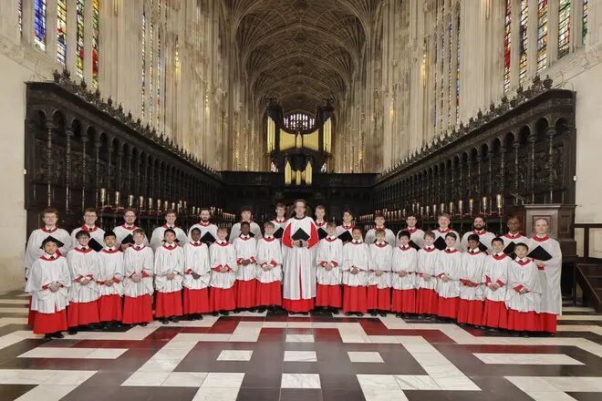 英国剑桥大学国王学院历史上首次推出全女性合唱团