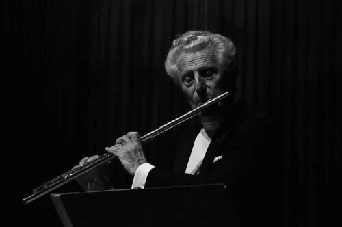 一代长笛大师彼得·卢卡斯·格拉夫在瑞士宾宁根逝世，享年96岁